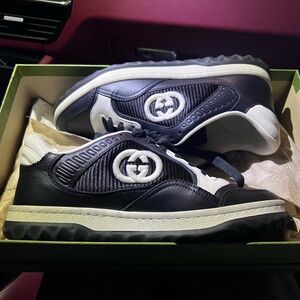 Gucci Men's Black and White Sneakers